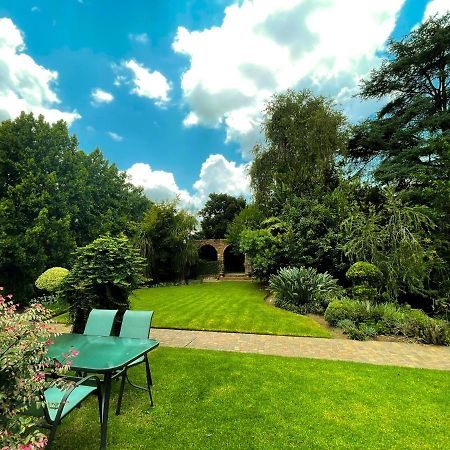 Amoris Guest House-Lynnwood Pretoria-Noord Exteriör bild